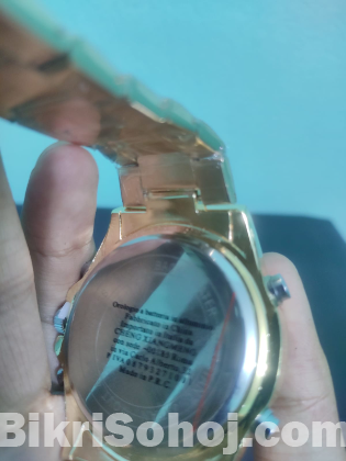 Cs ফুল গোল্ডেন কালার ঘড়ি (ইতালি)  watch From Italy